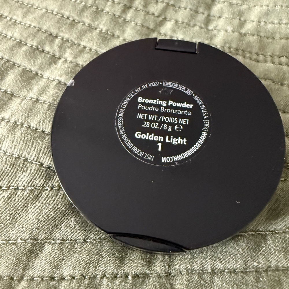 Bobbi Briwn Golden Light Bronzing Powder